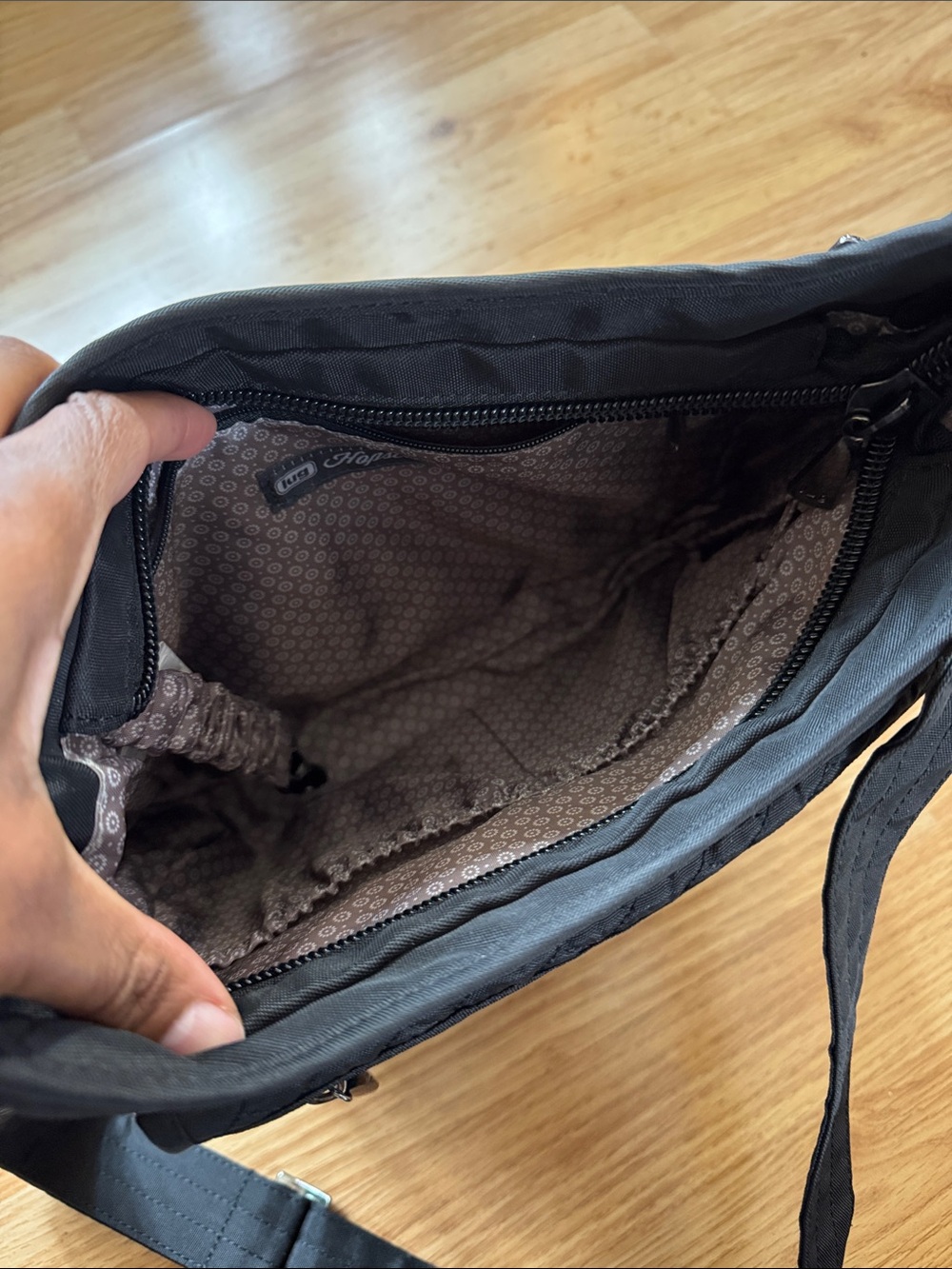 Lug ‘Hopscotch’ Crossbody Messenger Bag 🔅 - Picture 6 of 13